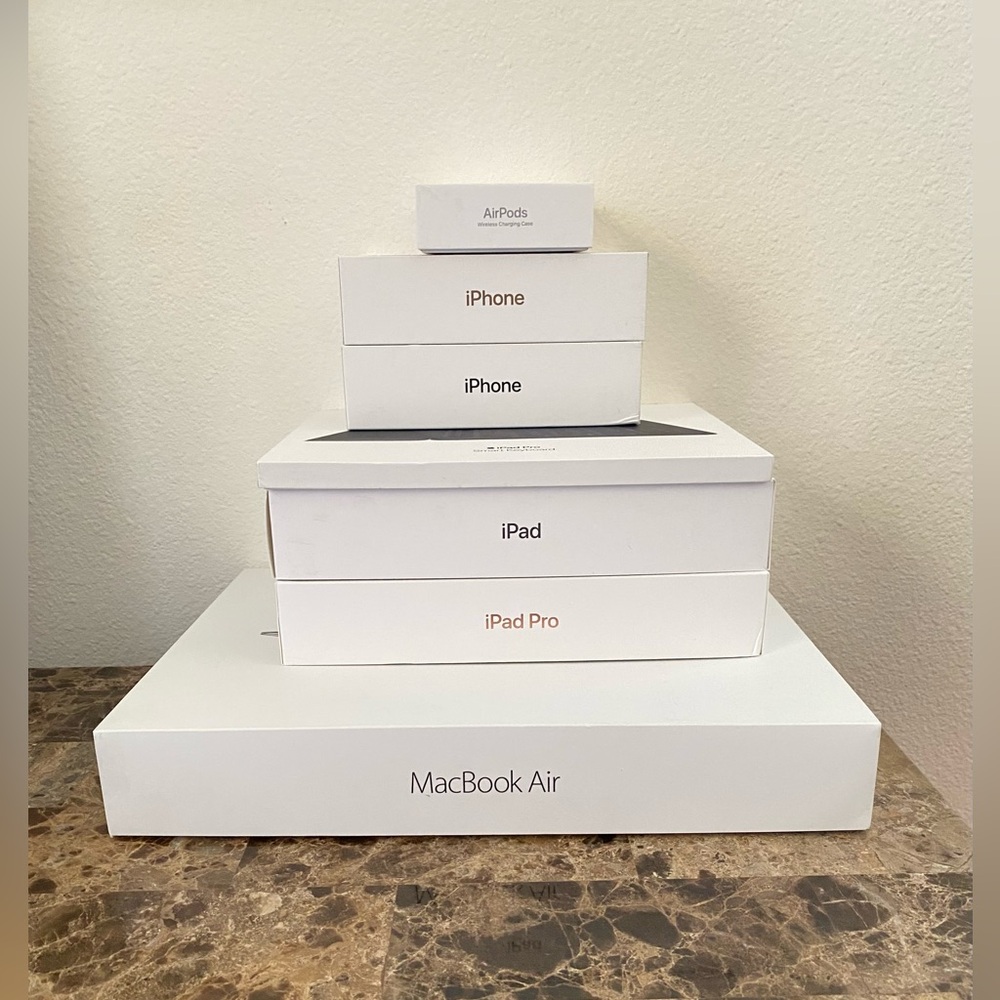 Lot Of 7 Assorted Apple EMPTY Boxes iPhones iPad MacBook Air EMPTY BOXES